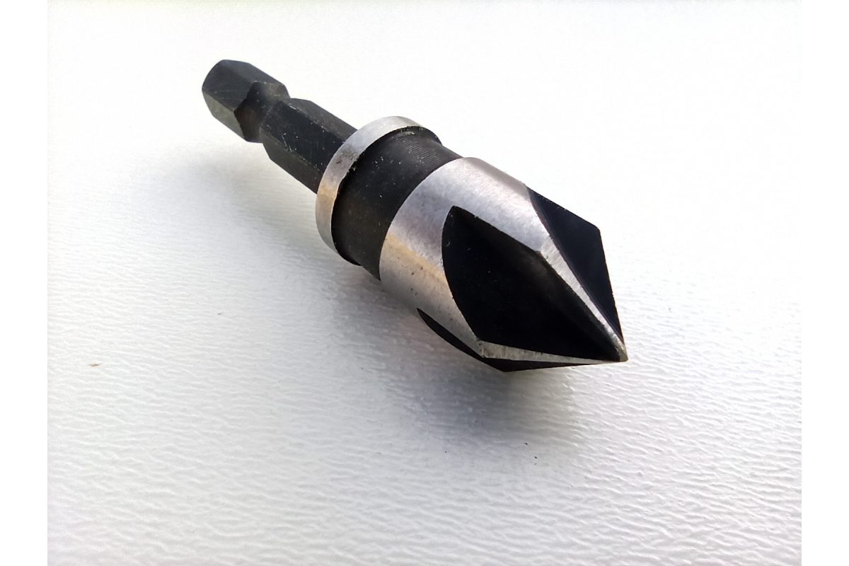 Зенкер конический д.13 шестигранник 6,35мм (1шт.)